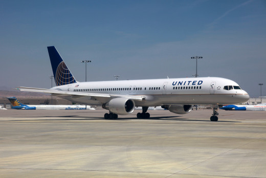 United Airlines 757