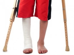 Stress fractures can keep getting worse if they are not given enough time to heal. It may result in the need of a cast.