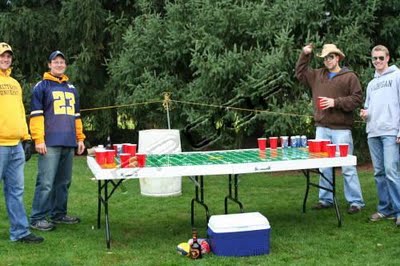 Beer Pong - 4 People Game - Two on Two