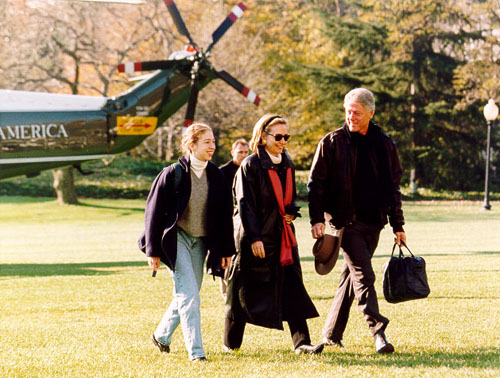 The Clinton family arrives at the White House on Marine One, 1993.
