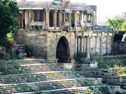 The Royal Palace with steps to the tank