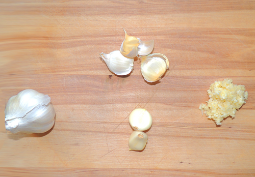 Start water to boil for pasta. Mince garlic & set aside.