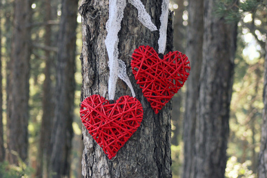 Saving Money on Your Wedding Decorations