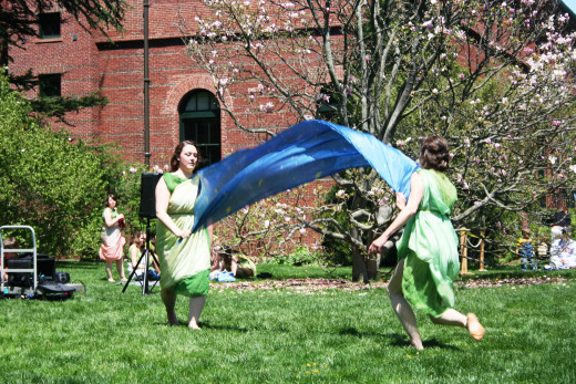 Dancers at the Arnold Arboretum
