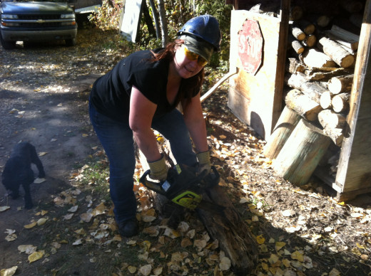 Learn the proper chainsaw operating techniques.