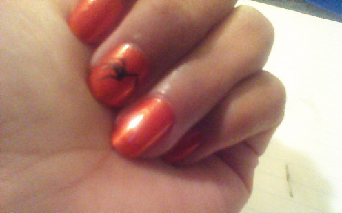 Working one side of the spider legs first then moving on to complete the other side's legs