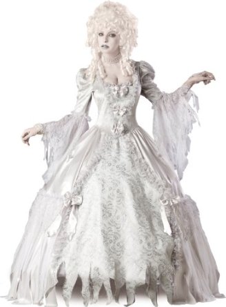 This costume is great for those who want to wear full-length gowns. Aside from being a countess, you can be a princess, queen, etc