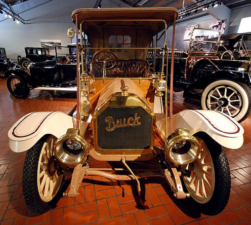 a 1911 Buick at the Gilmore Car Museum.