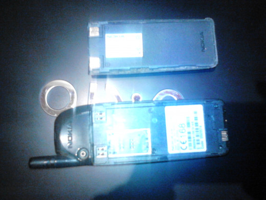 First thing you need to remove the battery.