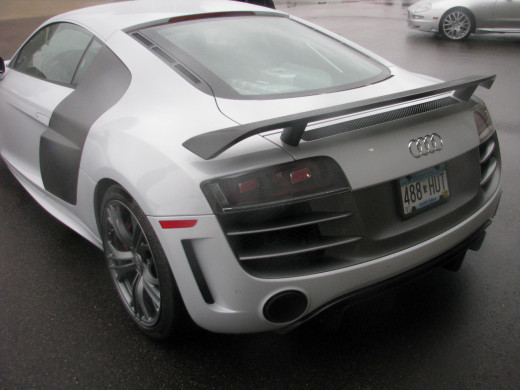 R8 GT