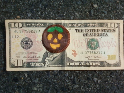 Chocolate Pumpkin Head Bucks