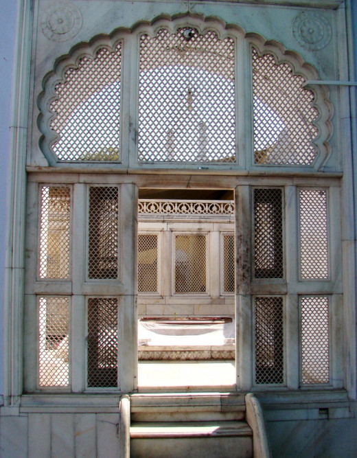 Jali work of Aurangjeb's tomb, Khultabad 2