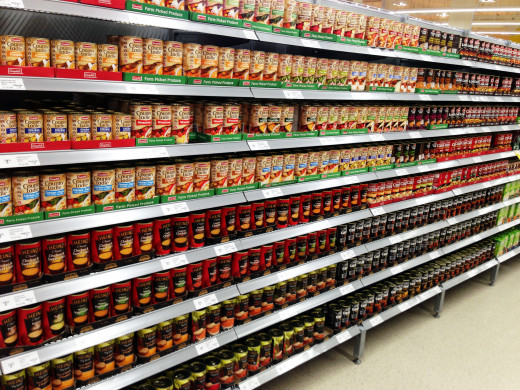 Today's supermarkets contain a wide range of convenience foods but these are often not very healthy choices in the long term. 
