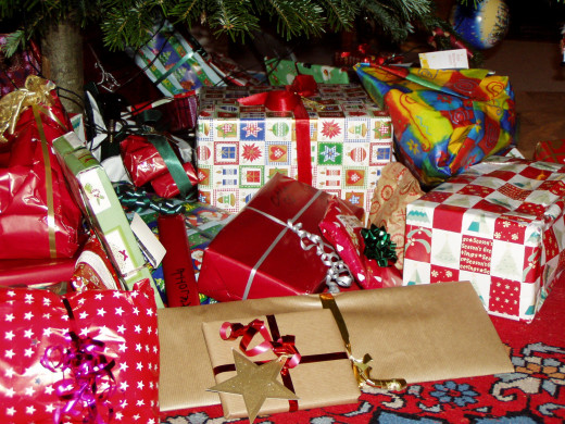 Don't allow kids to eat sweets before Xmas dinner