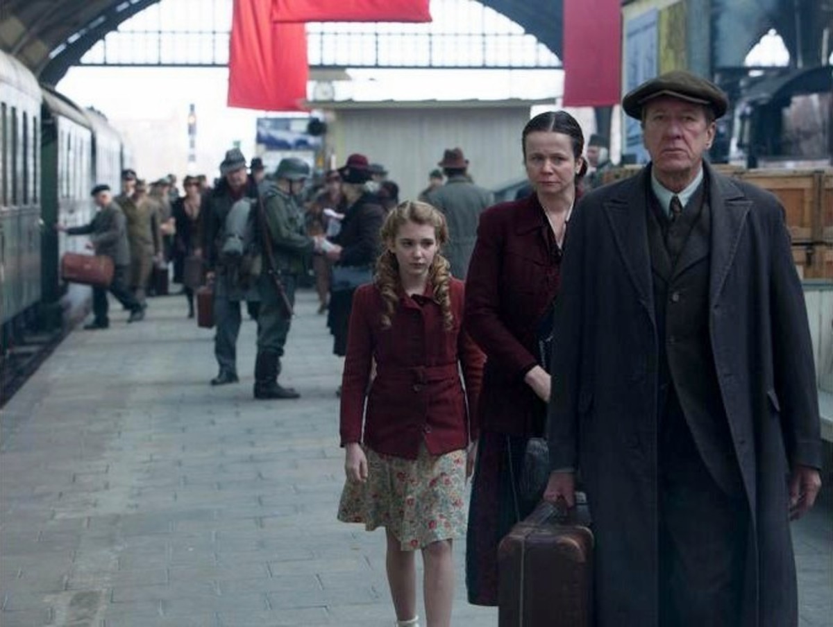 Liesel and Rosa accompany Hans to the train where he will leave for German army duty in Essen.