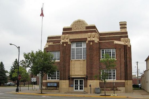 The top floor is a ballroom.  We had Teenage Dances there every Friday night.  The Police Station is housed in the lower right corner.  We had the cops watching us all night!