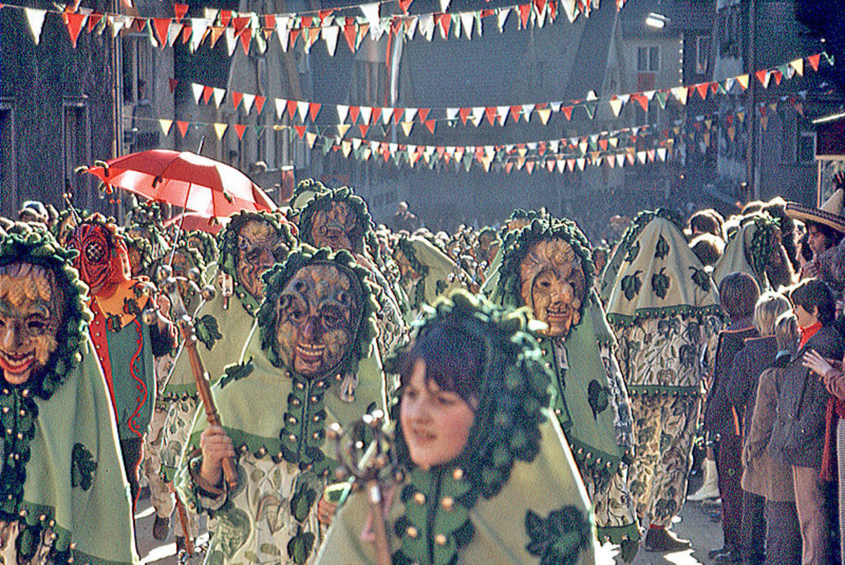 Carnival in Southern Germany with many people dressing as the famous Hopfennarr.
