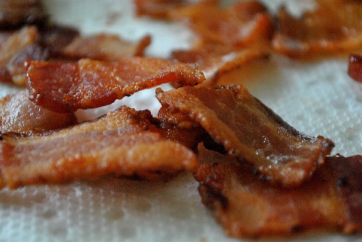 Who doesn't love bacon? Buy a great gift for your bacon lover with some of the suggestions you'll find on this page!