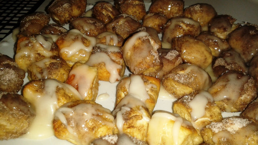 Cinnamon and sugar pretzel bites.