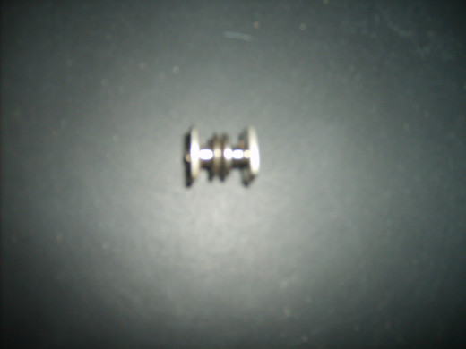 Profile of a snap cufflink