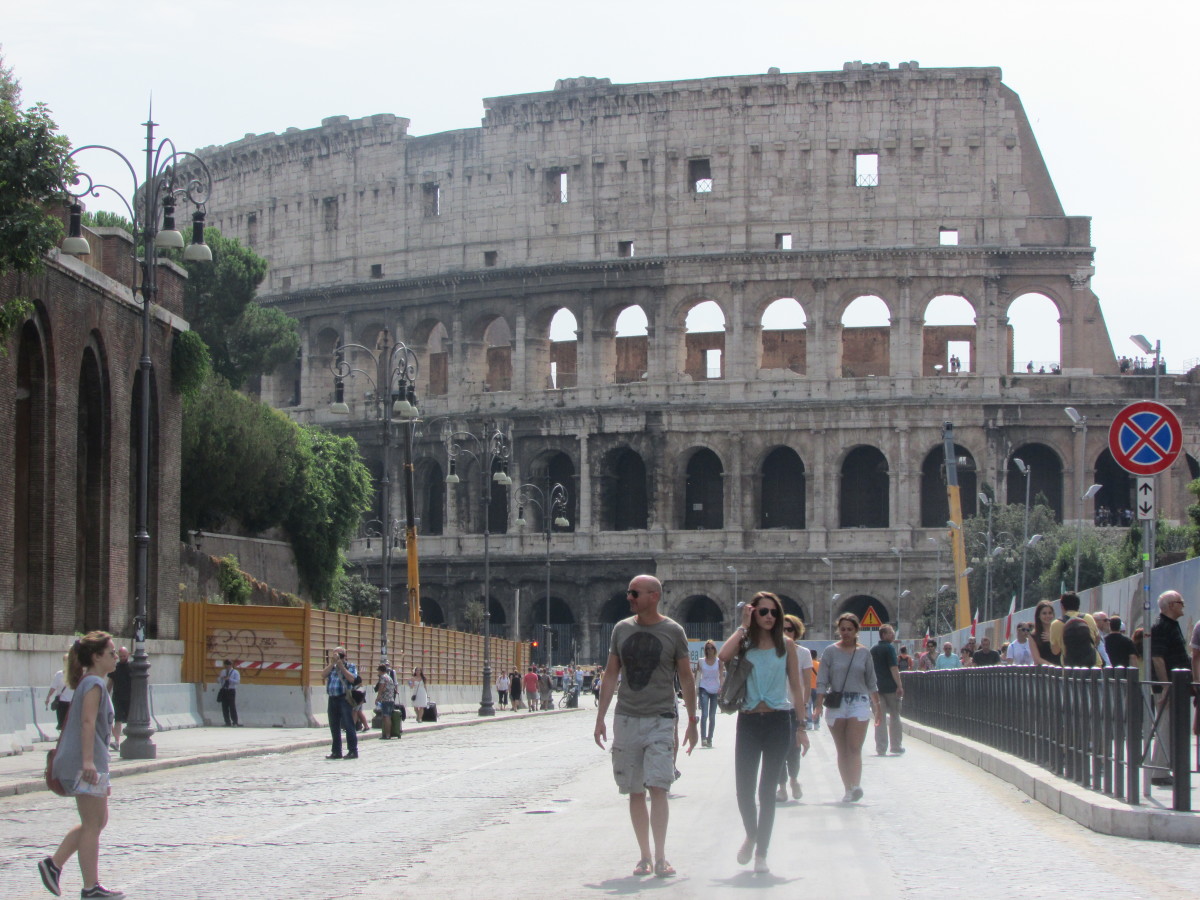 Approaching the Colosseum