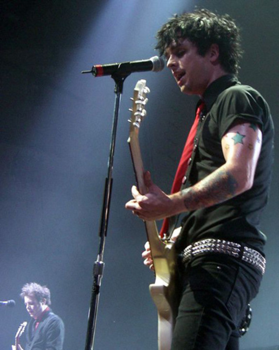 How to play guitar like Billie Joe Armstrong (Green Day ...