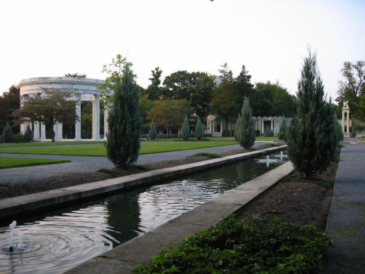 Untermyer Gardens overlooking the Hudson River in Yonkers was hailed in the 1920s as "America's most spectacular gardens." Before the city's restoration efforts the site was so rundown that "Son of Sam" allegedly used the site for devil worshiping.