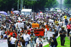 Mexican Federal Government: Michoacan Self-Defense Vigilantes Must Give up their Guns