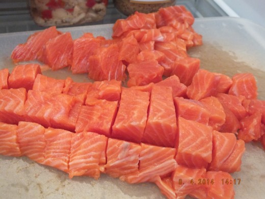 This is 1 1/2 pounds of fresh wild caught salmon. 