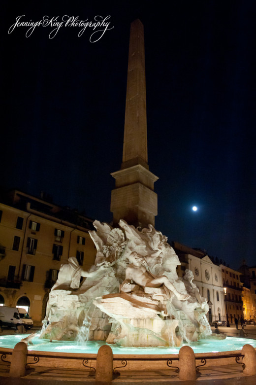 Night time at the Piazza Navona  Fountain of the Four Rivers