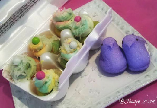 These mini cupcakes fit perfectly in an egg carton, a great gift idea for Easter or a fun, Eco-friendly way to display them on the food table.