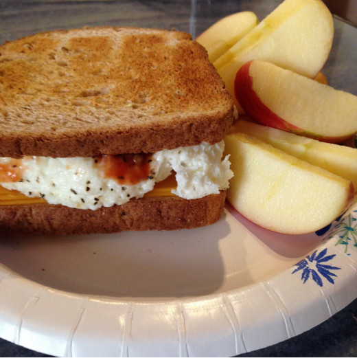 5-Minute Microwave Breakfast Sandwich