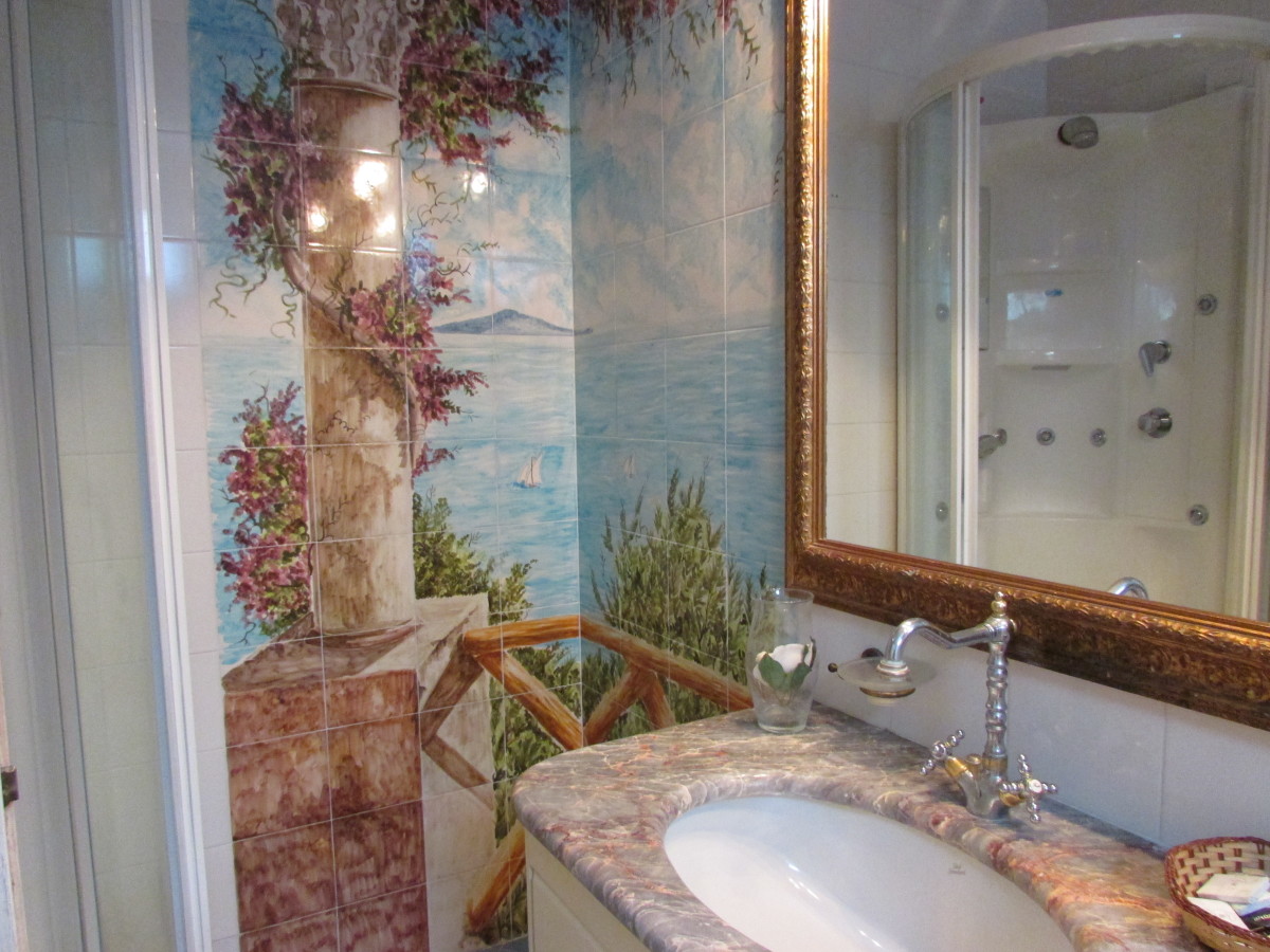 Our beautiful bathroom at the Hotel Il Girasole 