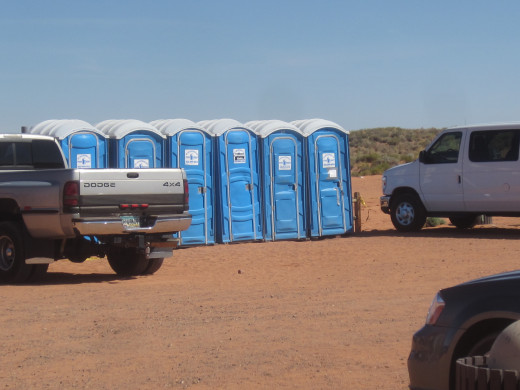 Parking Lot and restroom facilities at Lower Antelope Canyon