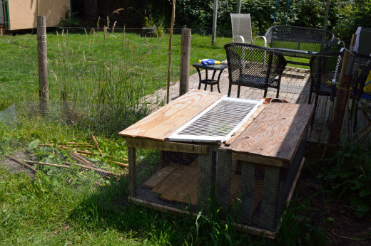 Quail hutch from recycled materials