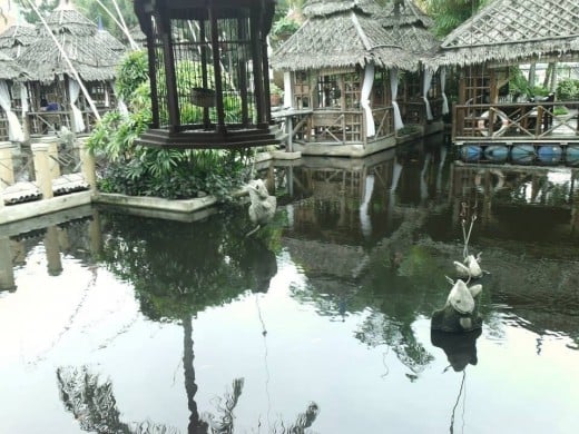 Looks like a typical fish ponds, and you will feel like you are floating while eating