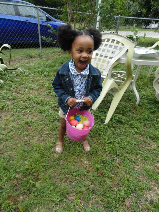 Selah gathering Easter Eggs