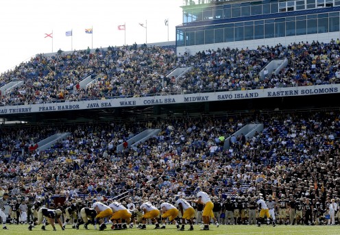 Flacco leads Delaware at Navy.  Photo by Mark Campbell (Henshots.com)