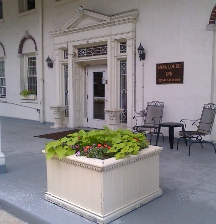 Front entrance to the Inn and the same beautiful front porch