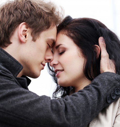 11 Habits to Build a Strong Emotional Connection in Your Relationship 11 Habits to Build a Strong Emotional Connection in Your Relationship