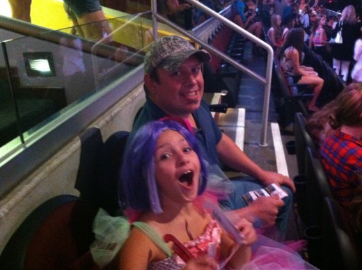 Not only did I attend the Katy Perry Cleveland concert with my little Katycat, but her dad got in on the action too. 