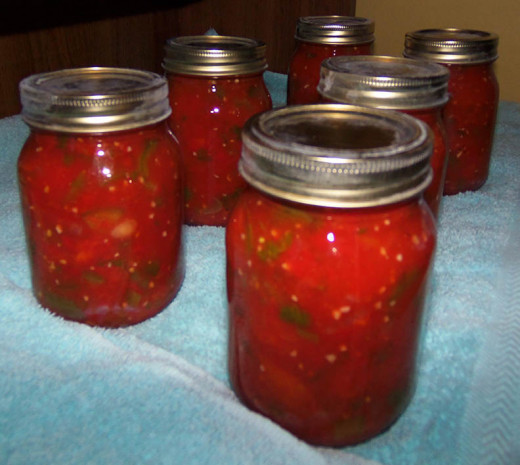 I use pint jars instead of quart for the salsa.