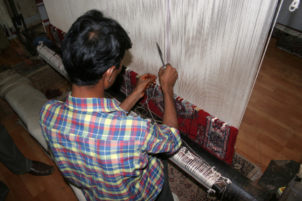 How to Tell the Difference Between Handmade and Machine Made Rugs HubPages