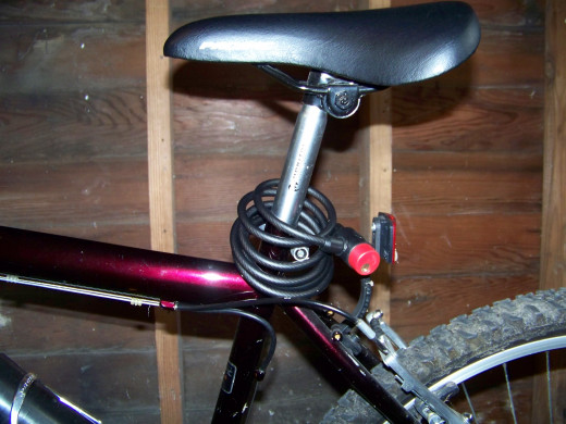 Bell Ballistic 400 Key Cable Lock coiled around the seat post.