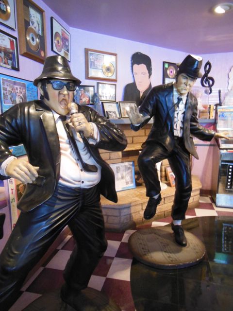 The Blues Brothers rocking at Peggy Sue's