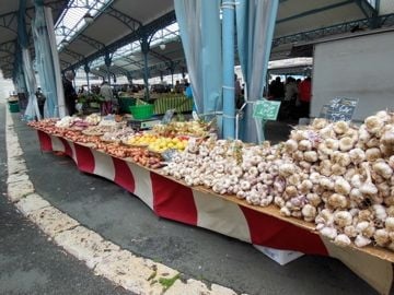 Summer produce in Chartres.