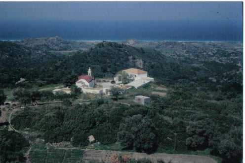 Located about 6km from Mesanagros, it is famous for its miraculous icon of the Blessed Virgin Mary (Panayia Skiatheni).