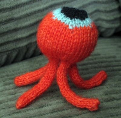 The Free Squidoo Squid Knitting Pattern!