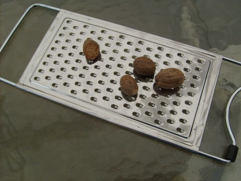 Nutmeg lasts longer this way and adds ZING Nutmeg lasts longer this way and adds ZING