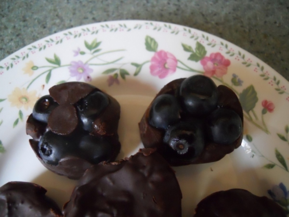 The underside of the Chocolate-Blueberry-Clusters.